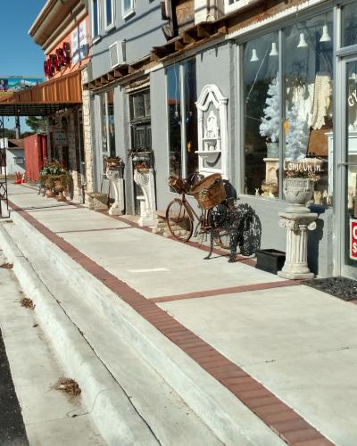 Sidewalks – Old Town District